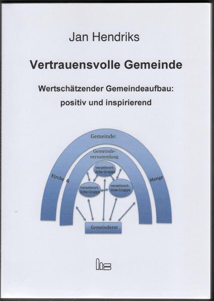 Die Kirchen stehen vor der Frage: Wie kann es weitergehen? Dieses Buch versucht darauf eine konkrete Antwort zu geben. Das wichtigste ist: Setze eine andere Brille auf und gewinne so einen Blick für das Gute und Wertvolle. Und: Geh mit Vertrauen! „Es geht einer mit dir.“ Dann folgt eine Beschreibung des Weges, auf dem diese Werte auf selbstverständliche Weise Realität werden. Der Weg des Vertrauens. Der wird illustriert durch Geschichten aus der Praxis. Der Weg und dieses Buch münden in einer Skizze der vertrauensvollen Gemeinde. Solch eine Kirche, solch eine Glaubensgemeinschaft ist für die Welt lebenswichtig.