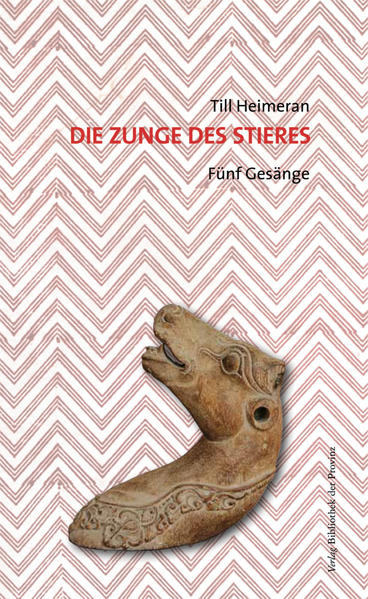 Auf der Einöde Löida zwängte sich im Mai ein vierwöchiges Stierkalb zwischen den Stangen des alten Schafzaunes aus der Weide, durchschwamm den Kaunitzer Graben, das tote Wasser zwischen den Abraumhalden des aufgelassenen Kohlebergwerkes, zog am Rand der Dickung auf dem Kamm, bis sich die Spur bei den Bienenhäusern in lichten Beständen verlor. Alle Versuche das Kalb einzufangen schlugen fehl und machten es überaus vorsichtig und scheu. Bald darauf sah ich es, im Wildacker am viereckigen Mais, mit dem Hochwild auf Äsung treten. In fünf Kapiteln wird versucht, dem Lauf des Lichtes von Ost nach West über die Gipfel der Heiligen Berge zu folgen. Auf dem Frühlingspunkt steigt der Stier aus dem Meer. Der Stier ist ein altes Kraftzeichen. In allen Kulturen verkörpert er den Beginn des Lebens aus dem Gestaltlosen. Wie er zerstückelt und gefressen wird, wie seine Kraft in die Fressenden eingeht, wie er verschwindet und wieder erscheint. Abstieg in die Tiefe. Verjüngter Aufflug. Tod und Wiedergeburt. Die Zunge, la lingua, ist eine Natursprache. Sie wird überall gehört und nirgendwo verstanden. Und so sind sie wieder vorbeigegangen. Barfuß, in Sandalen, mit genagelten Stiefeln.