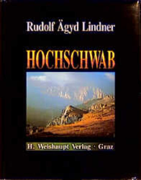 Das "ursteirische Gebirge", ein heimliches Kleinod, liegt verborgen am Ostrand der Alpen. Der Hochschwab, das ist der Berg mit den vielen Gesichtern, mit der Landschaft der weiten Hochflächen aus verlorener Steinöde und blumenübersäten Matten, der atemberaubenden Szenerie wild abstürzender Wände und Mauern in tief eingekesselte Kare und walddunkle Täler. Der Hochschwab, das sind auch Almen, Karst-Urwälder und Wildgräben, Quellhaine und die Flußlandschaft der Salza, die Blumen und Gemsen. Das Buch des bekannten Bergführers, Fotografen und Buchautors Rudolf Ägyd Lindner.