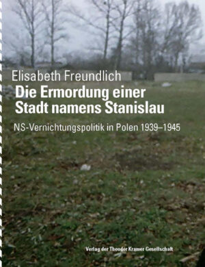 75 Jahre Massenmord am jüdischen Friedhof von Stanislau, das Massaker vom 12.10.1941 gilt heute als Beginn der „Endlösung“ im „Generalgouvernement“^, 50 Jahre nach dem Stanislau-Prozess, 30 Jahre nach dem ersten und einzigen Erscheinen von Elisabeth Freundlich „Die Ermordung der Stadt Stanislau“ und 15 Jahre nach dem Tod der Autorin, möchte der Verlag der Theodor Kramer Gesellschaft, mit Paul Rosdy als Herausgeber, für eine erweiterte Neuausgabe sorgen. Liest man den kurzen Bericht vom Stanislau-Verfahren vor dem Wiener Volksgericht und der Prozess gegen die Brüder Mauer vor den Geschworenen (1966), LG Wien 31 Vr 5876/56, kann man nur erahnen, mit welcher Fassungslosigkeit Anti-Nazis, Überlebende der Shoah, Menschen mit Gerechtigkeitssinn sich 21 Jahre nach der Befreiung Österreichs durch die Alliierten auf den österreichischen Justizapparat, bzw. mehr noch auf Salzburger Geschworenen geschaut haben müssen. Der Prozess gegen die österreichischen Mörder von Stanislau war schon einmal 1957 eingestellt worden, er 1962 wieder aufgenommen wurde.