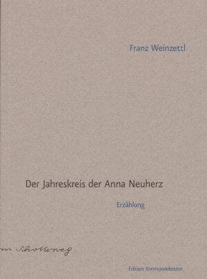 Die Jahreszeiten, die zwölf Monate des Kalenders. Der Chronologie des Jahreslaufs folgend, erzählt Franz Weinzettl so liebevoll wie genau das Werden und Vergehen in der Natur, wie es sich Tag für Tag, Nacht für Nacht ereignet. Und inmitten dieses zyklischen Geschehens: Anna Neuherz, eine alte Frau, die, weil gleichsam eingeweiht in das Geheimnis der Natur, allmählich, unspektakulär, aus dem Bann von Zeit und Geschichte getreten ist. Hinschauend, betrachtend und aufnehmend hat Weinzettl den weit ausgreifenden Kreis eines Jahres in den kleinen Kreis eines ländlichen Fleckens eingeschrieben. Mit Aufmerksamkeit, Sensibilität und Liebe zu den Dingen (als unausgesprochene Voraussetzung für die Liebe zu den Menschen) sieht er dies alles an, mit großen Augen, fern jeder falschen Idylle. 'Es ist ein humorvolles Buch, das vom erfrischenden Temperament der Anna Neuherz ebenso lebt wie vom zurückhaltenden, ruhigen Ton des Erzählers.' Frankfurter Allgemeine Zeitung 'Ein Buch zum Blättern also, zum Sinnieren, zum Wiederlesen. Ein Buch, das die Fenster öffnet und den Duft der Jahreszeiten hinein lässt.' Neue Zürcher Zeitung 'Jede Zeile Ihres neuen Buches macht mir Freude. Darin atmet die Natur. Ich lasse mir Zeit, lese langsam, wie sich’s gehört …' Hermann Lenz