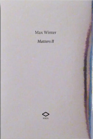 Matters II ist die fragmentarisch erzählte Geschichte zweier Menschen, die sich in den Lebensbedingungen des neuen Dienstleistungsproletariats verfangen. Unkonventionell und brutal schildert der Roman die Arbeits- und Alltagsrealität der Protagonist:innen, Grete und Gregor Matters, die sich in einer brüchig gewordenen Gegenwart in einer Lebensrealtät wiederfinden, in der der Konjunktiv - in dem dieser Roman durchgängig geschrieben ist - zur Realität ihres Lebens geworden ist. Diese Ausgabe ist in einer nummerierten Edition von 101 Stück.