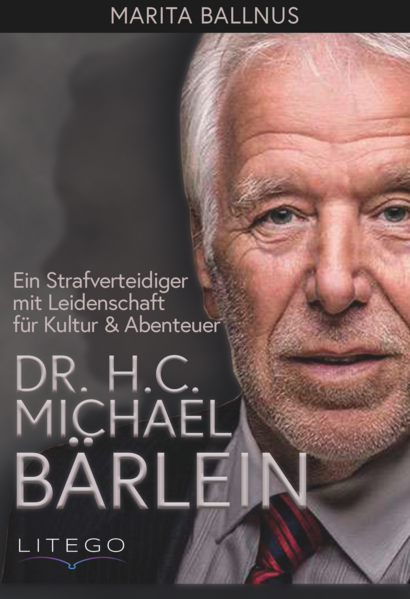 Entdecken Sie das faszinierende Doppelleben von Dr. Bärlein in Marita Ballnus’ brillanter Biografie: »Ein Strafverteidiger mit Leidenschaft für Kultur & Abenteuer«. Einerseits ist Dr. Bärlein ein unerbittlicher Strafverteidiger, dessen scharfsinniges Urteil und unbeugsame Haltung ihn zu einer herausragenden Figur in der Justizlandschaft machen. Doch hinter den Mauern des Gerichtssaals führt er ein zweites, unerwartetes Leben. Ein lebenslustiger Bonvivant, der Kultur und Abenteuer mit einem humorvollen und liebenswerten Wesen vereint, das oft im Schatten seiner beruflichen Persona verborgen bleibt. Ballnus’ Biografie entfaltet diese beiden Seiten seiner Persönlichkeit mit erfrischender Offenheit und subtilem Witz. Sie beleuchtet seine Arbeit, die ihn zwingt, in einer oft kalten und unbarmherzigen Welt zu navigieren, und enthüllt den warmen und lebensbejahenden Menschen dahinter. Dabei lädt sie den Leser ein, die Welt aus Dr. Bärleins einzigartiger Perspektive zu betrachten. Die packenden Anekdoten und humorvollen Einblicke, die diese Seiten durchziehen, werden durch Ballnus’ geschickten Einsatz von Dr. Bärleins reichen Erfahrungen und Weisheiten untermauert, die er im Laufe seiner bemerkenswerten Karriere und seines vielseitigen Privatlebens gesammelt hat. Mit seinem bemerkenswerten Kontrast zwischen strenger beruflicher Pflicht und unbeschwertem privatem Vergnügen, lässt »Ein Strafverteidiger mit Leidenschaft für Kultur & Abenteuer« den Leser sowohl nachdenklich zurück, als auch bereit, das Leben mit neuer Freude und Neugier zu betrachten. Entdecken Sie Dr. Bärleins aufregende Reise und erleben Sie, wie seine vielschichtige Persönlichkeit in einer Welt voller Widersprüche strahlt. Das ist ein Buch, das Sie nicht nur begeistern, sondern auch zum Lachen bringen und bereichern wird. Seien Sie bereit für eine unvergessliche Lektüre!