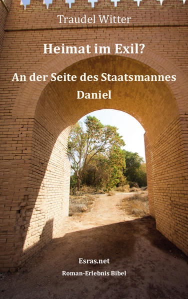 Heimat und Exil zugleich war dem jungen Juden Josia das alte Babylonien. Ein Unglück bringt ihn und sein Umfeld in Bedrängnis. Wie werden die Verhandlungen mit der mächtigen Marduk-Priesterschaft ausgehen? Mit Josia beschreiten wir in diesem historischen Roman an der Seite des Staatsmannes Daniel die biblischen Zeiten des babylonischen Exils. Eine spannende Art, jene Zeit und immer wieder aktuelle Themen wie Integration, staatspolitisches Engagement und Bewahrung des Glaubens an den Gott der Bibel kennenzulernen. Von Traudel Witter sind bei Esras.net schon über zehn historische und biblische Romane erschienen.