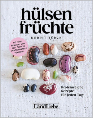 Was früher noch als «Arme-Leute-Essen» verpönt war, ist heute als Superfood begehrt. Kein Wunder: Erbsen, Linsen und Bohnen sind wahre Nährstoffbomben, unglaublich vielseitig und eine Freude für den Gaumen. Obwohl die meisten auf die Frage, ob sie Hülsenfrüchte gerne essen, mit Ja antworten, fristen diese in der eigenen Küche jedoch eher ein Mauerblümchendasein. Das ist schade, denn Linsen, Erbsen und Bohnen strotzen nur so vor gesunden Vitaminen und Mineralien. Mit Rezepten wie SchoggiHummus, Linsen-Orangen-Suppe, Gazpacho-Salat, Kürbis-Kichererbsen-Curry oder Schwarze-Bohnen-Burger und Kidneybohnen-Brownies zeigt die Autorin mit ihrem neuen Buch, wie raffiniert und genussvoll Kochen mit Hülsenfrüchten sein kann. Die Food- und Mood-Fotografien stammen, wie schon bei «Gmües», von Martin und Linda Hemmi.