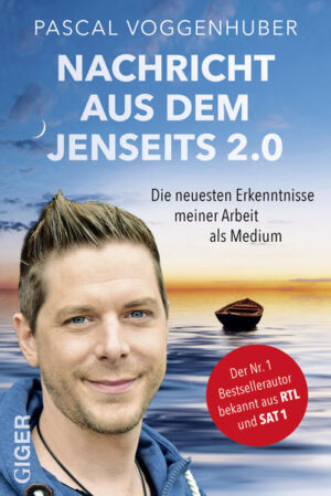 Was passiert nach dem Tod? Mit dieser Frage haben sich schon viele Menschen an Pascal Voggenhuber gewendet, denn der Bestseller- Autor weiß viel über das Sterben und das Leben nach dem Tod. Sein größtes Anliegen ist es, zu berichten, dass wir nicht nur dieses eine Leben haben, sondern im Jenseits weiterexistieren. Durch seine Arbeit als Medium wurde ihm bewusst, welcher Trost und welche Kraft in dieser Botschaft steckt. In seinem neuen Buch lässt er uns an seinem Wissen teilhaben: Warum geht es allen Verstorbenen gut? Wie sieht das Jenseits aus und welche Aufgaben übernehmen Schutzengel und Geistführer? Wie kommuniziere ich mit Verstorbenen und wie erkenne ich Zeichen, die sie uns senden? Spiritualität, Medialität und Sensitivität: Wie nehmen wir die geistige Welt wahr? Die Verstorbenen sind immer bei uns Erfahrungen eines Mediums Vor 10 Jahren erschien Pascal Voggenhubers Buch Nachricht aus dem Jenseits. Mit Humor und Leichtigkeit gelang es ihm, Lesern die Angst vor dem Sterben zu nehmen und ihnen zu zeigen, dass die Verstorbenen immer bei uns sind. Mit seinen Seminaren, Vorträgen und Lebensberatungen hat er seitdem vielen Zuhörern geholfen, den Verlust eines geliebten Menschen zu überwinden und aus der Trauer heraus zurück ins Leben zu finden. In seinem neuen Buch fasst der vielfache Bestsellerautor Pascal Voggenhuber jetzt seine Erkenntnisse aus seiner langjährigen Arbeit als Medium zusammen und zeigt uns wie wir lernen können, den Tod in unser Leben zu integrieren. Sein Buch Nachricht aus dem Jenseits 2.0 ist ein wertvoller Begleiter, der Leben und Tod in einem anderen Licht erscheinen lässt und Trost und Kraft in Zeiten der Trauer spendet.