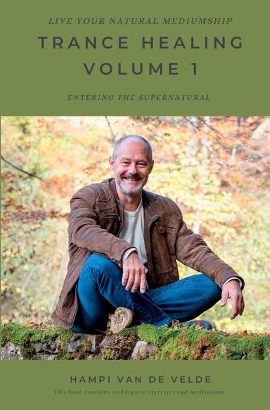You have landed here because a new time has come in your life. Take the control of your life in your hands and go on your way. You have hesitated long enough. Activate your power and start living psychically-but how? My experience with TRANCE HEALING has shown me that this easy-to-learn spiritual healing method has the power to transform your life. Because TRANCE HEALING opens the door to your psychic abilities and at the same time provides you with a wonderful companion from the spiritual world. How this works, to live psychically, and what it brings you in life, if you work together with forces of the spiritual world, that is in this book. In addition, it clears up myths and prejudices of esotericism and clarifies how mediumship works and what you can do integrated in normal everyday life, so that your spiritual healing abilities grow and blossom. TRANCE HEALING VOLUME 1-Entering the supernatural shows that there is much more to you than you think. --------------------------------------------------------- Du bist hier gelandet, weil eine neue Zeit in Deinem Leben angebrochen ist. Nimm die Zügel Deines Lebens in die Hand und mach Dich auf den Weg. Du hast lange genug gezögert. Aktiviere Deine Kraft und beginne, übersinnlich zu leben-aber wie? Meine Erfahrungen mit TRANCE HEALING haben mir gezeigt, dass diese einfach zu lernende geistige Heilmethode die Kraft hat, Dein Leben zu transformieren. Weil TRANCE HEALING die Tür zu Deinen übersinnlichen Fähigkeiten öffnet und Dir zugleich einen wunderbaren Begleiter aus der geistigen Welt zur Seite stellt. Wie das geht, übersinnlich leben, und was es Dir im Leben bringt, wenn du mit Kräften der geistigen Welt zusammenarbeitest, das steht in diesem Buch. Zudem räumt es mit Mythen und Vorurteilen der Esoterik auf und klärt, wie Medialität funktioniert und was du integriert im normalen Alltag tun kannst, damit deine geistigen Heilfähigkeiten wachsen und gedeihen. TRANCE HEALING VOLUME 1-Entering the supernatural zeigt, dass in Dir weit mehr steckt, als Du denkst.