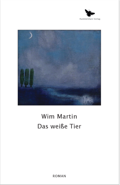 Wie ein opulenter Gobelin entfaltet sich die Ge-schichte vor dem ungläubig staunenden Leser, erlebt und nach fünfzig Jahren aufgeschrieben von ihrem Helden selbst. Von den luftigen Hö-hen seiner Gartenschaukel sieht Hänschen Meis-ner alles, was in seinem Umfeld skurriler Nach-barn Wundersames vorgeht. Allein das weiße Tier, jenes geheimnisvolle Wesen, welches sei-ne Gestalt den Sterbenden nur und den Lieben-den offenbart, vermag er nicht anzuschauen, denn seine Liebe zur schönen Nachbarstochter Gloria wird nicht erwidert.