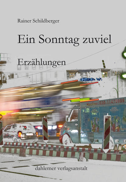 Gekonnt versteht es Rainer Schildberger in den hier versammelten Erzählungen, den Leser - trotz einfacher Sprache und kurzer Sätze - aus seiner vertrauten Welt in eine Zwischenebene zu locken, in der seine kritische Distanz verloren geht.