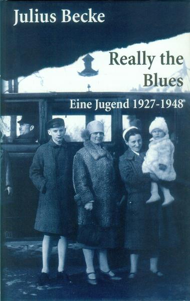 Julius Becke, geboren 1927, erzählt die Geschichte seiner Kindheit und Jugend in Leipzig, im Kriegseinsatz und in der Gefangenschaft. Beckes Jugend im bürgerlichen Umfeld ist geprägt vom Leben im Nationalsozialismus, nur der Blues wird zu seinem persönlichen Freiraum.