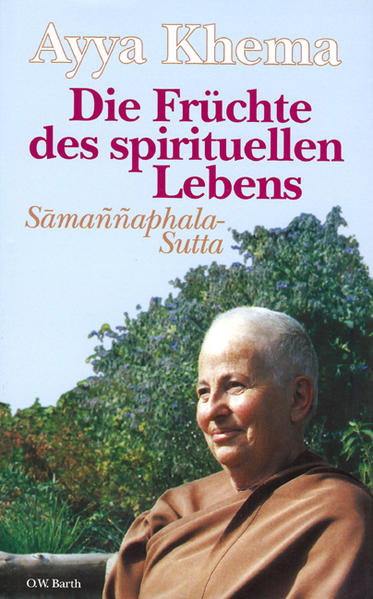 Bedeutet Buddhismus Verzicht auf Genuss und Lebensfreude? Müssen wir der Welt den Rücken kehren, um spirituell wachsen zu können? Diese Fragen stellen sich die Menschen nicht erst heute, sondern sie beschäftigten schon den indischen Herrscher Ajatasattu, der sie Buddha persönlich vortragen konnte. Dessen Antworten sind heute so gültig wie damals. Ayya Khema interpretiert Buddhas berühmte „Lehrrede von den Früchten des spirituellen Lebens“ (Samannaphala-Sutta) zeitgemäß und lebensnah. Sie gibt wichtige Impulse, damit wir die Früchte des spirituellen Lebens ernten und gleichzeitig den Anforderungen des modernen Alltags genügen können.