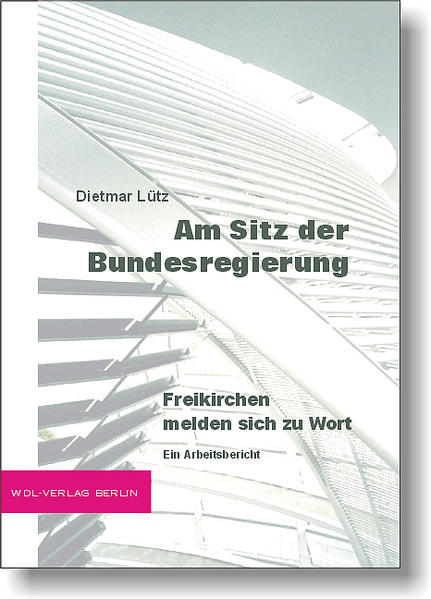 “Dieses Buch ist keine offizielle Verlautbarung der Vereinigung Evangelischer Freikirchen (VEF). Es enthält Vorträge, Artikel, Essays, Briefe und Kurzbeiträge zu aktuellen Fragen der letzten fünf Jahre, um die ich in meiner Eigenschaft als Beauftragter der VEF am Sitz der Bundesregierung vom Präsidium der VEF, von Gemeinden und Initiativen, vom Pressesprecher der VEF oder von Pastorenkonferenzen gebeten worden war. Einige wenige Beiträge entstan-den in Eigeninitiative. Das Konvolut von Stellungnahmen stellt darum-mit einer Ausnahme-nicht die Meinung der VEF-Kirchen oder ihres Präsidiums dar, auch wenn es zahlreiche zustimmende Echos gab. Im Anhang findet sich eine Kostbarkeit aus den Gründerjahren des deutschen Baptismus: Der unkommentierte Nachdruck einer anonym veröffentlichten Flugschrift aus dem Jahre 1848. Julius Köbner hat sie verfasst und sich damit ein-heute fast unbekanntes-Denkmal gesetzt. Sein flammendes „Manifest des freien Urchristentums an das deutsche Volk“ aus der Zeit der Revolution gehört einfach wieder einmal bekannt gemacht als Beispiel eines wahrhaft frommen und zugleich politisch wachen und freiheitsliebenden Denkens. In mehreren Beiträgen habe ich mich darauf bezogen und stelle es der lesenden (freikirchlichen) Christenheit wieder einmal vor Augen. Ein Erbe, das es trotz seines Alters zu bewahren gilt.” Dietmar Lütz (aus dem Vorwort)