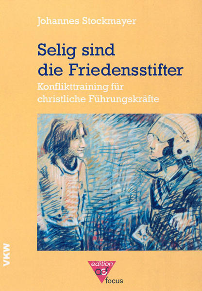 Führungskräfte tragen eine hohe Verantwortung, im Entscheidungsfall hängt viel an ihnen. Konflikte sind Situationen, in denen in kurzer Zeit wesentliche Entscheidungen getroffen werden müssen, denn ein Konflikt signalisiert: so wie bisher kann es nicht weitergehen. Wo sind nun aber die richtigen Ansatzpunkte, um die Lage zu entschärfen und neue Perspektiven zu gewinnen? Führungskräfte sind mit ihrer ganzen Persönlichkeit gefragt. Kommunikation, Empathie, Selbstbewusstsein und die richtige Analyse der Vorgänge sollen motivierend wirken und die Lage entspannen. Meistens erschweren aber Zeitdruck und Sachzwänge ein sachgemäßes, besonnenes Eingreifen. Wenn man sich rechtzeitig das nötige Instrumentarium zulegt, um im entscheidenden Moment sinnvoll handeln zu können, hat man größere Chancen auf einen guten Konflikt-Ausgang. Wie sieht nun richtiges Handeln im Konfliktfall aus? Was ist zu tun, um de-eskalierend zu wirken und hilfreiche Lösungen zu finden? Vor dieser Herausforderung steht jede Führungskraft-umso mehr aber, wenn sie ihre Arbeit auf einer christlichen Grundlage und geprägt von den Werten des Evangeliums tun möchte. Das Buch gibt auf profunde Weise Anleitung dazu, zeigt Hintergründe des Konfliktgeschehens auf und geht in die Tiefe. Neben der grundsätzlichen Anleitung, wie christliche Führungskräfte dem Frieden in ihrem Verantwortungsbereich dienen können, bietet dieses Buch auch eine Reihe praktischer Tipps für konkrete Konfliktsituationen. Ein Fragenkatalog führt zu den Stichpunkten, die aktuell zutreffend und für das Krisenmanagement hilfreich sind.