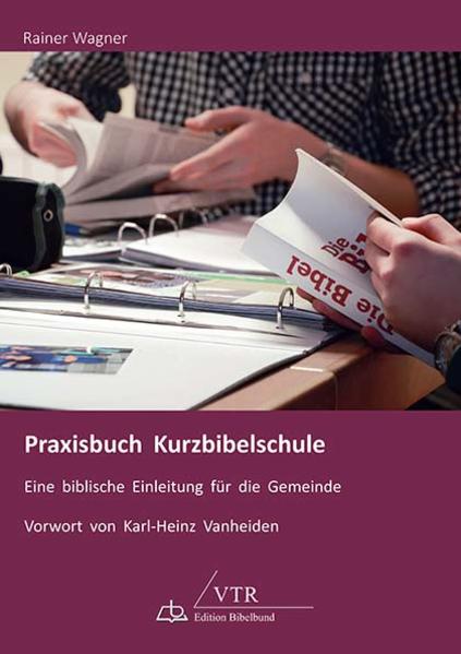 Das Praxisbuch Kurzbibelschule wendet sich sowohl an Einzelne wie auch an Gruppen. Es vermittelt in 67 Lektionen praktische Bibelkenntnis, Zugang zur Bibel ohne theologische Vorkenntnisse, Information über Entstehung, Inhalt und Aufbau der Bibel, Argumente für die Zuverlässigkeit der Bibel, Anleitung zum persönlichen Studium und Hintergrundinformationen zu biblischen Personen.