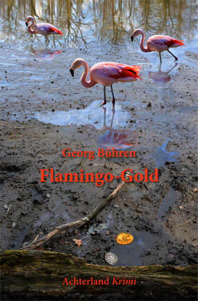 Flamingo-Gold von Georg Bühren Ist der Fremde im Dorf wirklich verdächtig? Dorfpolizist Martin Gerwink könnte die Klärung den Kollegen der Kripo überlassen, aber ihm ist langweilig, und sein kriminalistisches Gespür sagt ihm, dass da etwas nicht stimmt. Er missachtet gleich mehrere Dienstvorschriften und geht der Sache selbst nach. Als im nahen Zwillbrocker Venn eine wertvolle Goldmünze aus dem Dreißigjährigen Krieg gefunden wird, ist es mit der Ruhe vorbei. Plötzlich ist das einzigartige Biotop (weltweit der nördlichste Brutplatz für Flamingos) in großer Gefahr. Im Zuge seiner Erkundungen zur Schlacht im Lohner Bruch (vor genau 400 Jahren) findet Gerwinks alter Freund Heiner Wienkämper, Heimatforscher und Hobbyarchäologe, eine wichtige Spur. Sie führt zu jenem Dr. Bloomfeldt, dem inzwischen identifizierten Fremden, und zu ungeklärten Vorfällen, die seit über 40 Jahren im Dunkeln liegen. Langsam wird dem Dorfpolizisten klar, dass es jenseits der Grenze offenbar ein großes Interesse gibt, die alten Geschichten unter Verschluss zu halten. Welche Rolle spielen dabei die Drie Zussen - drei Schwestern, die in der niederländischen Bauerschaft Steenbeek einen Öko-Hof betreiben?