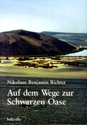 Noch heute trifft den Reisenden der Zauber dieser Landschaft, wenn er nach rund 300 km Einöd-Fahrt auf den Krater mit den drei großen Seen und grünem Buschwerk hinabblickt, wo sich nach der Explosionskatastrophe vor ca. 800 Jahren Flora und Fauna ungestört entwickeln konnten. Erst 1916 ist dieser Krater zum ersten Mal von einem Europäer betreten worden. Richter war schon 1942 im Rahmen von militärischen Forschungsfahrten dorthin gekommen. 1954/55 aber kann er dann mit seiner Frau Lore aus der DDR ausreisen und mit zwei westdeutschen Wissenschaftler-Kollegen diesen außergewöhnlichen Ort erforschen. Die Ergebnisse dieser Forschungsfahrt sind eine detaillierte topographische Karte und vertiefte Kenntnisse über die dortige Flora und Fauna sowie die Geo- und Geomorphologie dieses explodierten, heute von Seen umgebenen Vulkans – mitten im Nichts der Extremwüste. Das 1958 erstmals erschienene Werk Richters erzählt die Geschichte dieser Expedition zum gewaltigsten Naturphänomen im Süden Libyens: dem Wau en Namus, einer weltweit einzigartigen Caldera. Ein Muß für alle, die das Naturwunder des Wau an Namus bereits besucht haben, sowie für die, die es noch besuchen wollen.