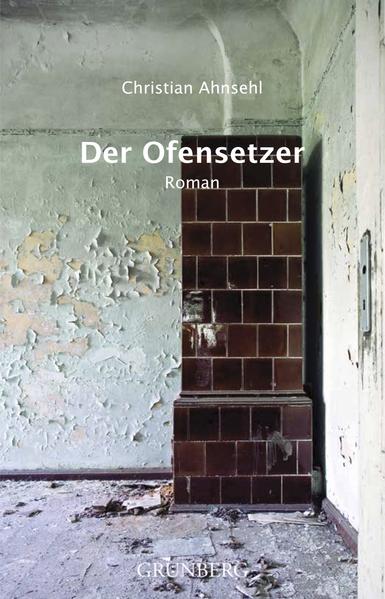 1986, in einem Neubaugebiet im Norden der DDR: Toms Eltern streiten. Seine Lehrer lügen. Die Abende mit der Clique sind trist, und Steffi ist in den zukünftigen NVA-Berufsoffizier Mario Wendt verliebt. Eines Nachts schreibt Tom eine Protestlosung an die Wand seines Schulgebäudes. Er wird verhaftet und verhört, aber die Strafe bleibt aus. Stattdessen lernt er Hauptmann Lorenz von der Staatssicherheit kennen. Tom fühlt sich wie verwandelt: Ausgerechnet für ihn interessiert sich die allmächtige Stasi! Schon bald jedoch gerät der 15-Jährige in einen Strudel aus Angst, Misstrauen und Verrat. Denn seine Losung stammt von einer jener Postkarten, die seit einiger Zeit aus dem Stadtgebiet versendet werden, und Hauptmann Lorenz muss herausfinden, wer sich hinter dem Absender verbirgt: wirklich nur ein Ofensetzer namens Manfred Heiliger? Verzweifelt will Tom sich von der Stasi trennen. Doch Hauptmann Lorenz ist wie besessen von Heiliger. Als der spurlos verschwindet, bricht Lorenz zusammen - und sein Schicksal liegt in Toms Händen. Ein Roman über Väter und Söhne. Ein Roman, der von Udo L. bei den Tischtennisplatten hinter der Wohnscheibe erzählt, von der Stasi im Klassenraum, und davon, was es kosten kann, den besten Freund nicht zu verraten. „Jugendliche, manche von ihnen fast noch Kinder, die von der Stasi für Spitzeldienste missbraucht wurden: Spannend und authentisch schreibt Christian Ahnsehl über ein bislang wenig bekanntes Kapitel der DDR-Geschichte.“ Dr. Ilko-Sascha Kowalczuk, Historiker Pressestimmen: „ … eine raffiniert gebaute Geschichte …, so spannend erzählt, dass man das Buch nicht mehr aus der Hand legt. … die Kapitel sind kurz, kein Wort zu viel, alles lebt vom Dialog. Es gibt nur wenige Handlungsorte, die zudem immer wiederkehren, so verliert der Leser nie die Orientierung und bleibt wie gefesselt in der Geschichte, als liefe er selbst durch das Rostocker Plattenbaugebiet, säße im Stasi-Büro oder beträte eine konspirative Wohnung. … Denn Ahnsehls Stärke ist die beinahe beängstigend genaue Erinnerung. Die Farben, Gerüche, Situationen des DDR-Alltags beschreibt er so genau, dass man sie zu sehen, zu riechen, zu erleben meint. Und er schafft es, ganz nebenbei vom Lebensgefühl in der DDR zu erzählen.“ - Frankfurter Allgemeine Zeitung, Frank Pergande „Keine Spur von verbrauchter Thematik oder Idealisierung der Zustände, sondern glaubhaft und psychologisch schlüssig entwickelt. Hier hat einer seine Geschichte aufgeschrieben, man nimmt sie ihm ab.“ Felicitas Zink, General-Anzeiger Bonn „Es ist eine Geschichte über seelische Grausamkeit, über Niedertracht und Aufrichtigkeit, über Macht und Ohnmacht … Am Ende stürzen die Erzählebenen zusammen - wie in einem Krimi.“ - Ostsee-Zeitung, Matthias Schümann „Ahnsehl entwirft ein tristes Bild der DDR, das mancher nostalgischer Verklärung widerspricht. Er tut dies präzise, aber mit Zurückhaltung, karg und dabei sehr realistisch." - Lesart. Unabhängiges Journal für Literatur „ ... lässt sich außerordentlich gut lesen, entfaltet einen beträchtlichen Sog und wurde klug konzipiert. Am Ende ist nämlich alles anders, als es schien.“ - Schweriner Volkszeitung, Monika Maria Degner „Ein Roman, der im Gedächtnis bleibt. … Christian Ahnsehl hat aus Wirklichkeit Literatur gemacht.“ - Lübecker Nachrichten, Roland Mischke „Die Handlung des Romans ist kunstvoll verwoben und dynamisch komponiert. … Da ist ein geheimnisvoller Dissident, der nichts Verbotenes tut, ein staatstreuer Jugendlicher, der rebelliert und angeworben werden soll, und ein Stasi-Offizier mit einer tragischen stalinistischen Familiengeschichte. Verdeckte Widersprüche, eingebettet in Normalität pur, geschehend auf dunklem Geheimnis, das nur ab und an hervorscheint. Vordergründig keine Helden, keine Schurken. Alles geht seinen sozialistischen Gang - bis zum nahen Ende.“ - Torsten Ruchhöft, Risse - Zeitschrift für Literatur in Mecklenburg und Vorpommern