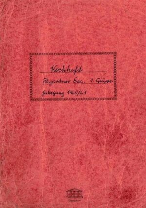 Das Buch ist für couragierte Menschen, begeisterte Köche und nicht für Kochanfänger gedacht. Vorkenntnisse sind hilfreich und notwendig. In diesem Buch erwarten Sie weder minutiöse Anleitungen, noch Bildabfolgen für die Zubereitung von Grundrezepten. Lassen Sie Ihrer Kreativität und Phantasie freien Lauf. Diese wird auch ab und zu nötig sein, um so manche handschriftlich geschriebene Textpassage zu entziffern. Lassen Sie sich auf die kulinarische Zeitreise durch Gerichte aus den 1960er Jahren ein und seien Sie mutig. Mutig - das waren die jungen Mädchen der Familienhelferinnenschule in den 1960er Jahren sicher auch, als sie auf die Höfe und in die Haushalte kamen, um 24 Stunden für eine fremde Familie da zu sein! In den 28 Menüs und den zusätzlichen Rezepten wie für Kuchen und Kekse im vorliegenden Buch wird Wert auf einfache Zutaten gelegt. Einige Gerichte sind auch speziell als Diätkost geeignet. Als Familienhelferin kam man eben oft zum Einsatz, wenn die Mutter des Hauses krank oder im Wochenbett war.