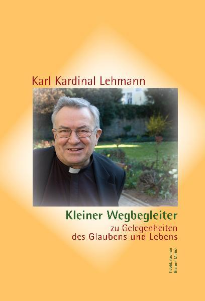 Pünktlich zum 75. Geburtstag des Mainzer Bischofs am 16. Mai ist ein neues Buch mit Texten von Kardinal Karl Lehmann erhältlich. „Kleiner Wegbegleiter zu Gelegenheiten des Glaubens und des Lebens" heißt das 192-seitige Buch. Es enthält 157 kurze Texte des Kardinals zu einer großen Themenvielfalt, die „buchstäblich von der Wiege bis zur Bahre reicht", wie die Herausgeberin Dr. Barbara Nichtweiß in ihrer Einleitung schreibt. Die Texte sollen „Anregungen und Anstöße zum eigenen Weiterdenken sein". Das Buch entstand im Auftrag des Bistums Mainz als Geburtstagsgabe für Kardinal Lehmann und wurde ihm am 16. Mai überreicht. Die Herausgeberin hat für den Band die rund 1.500 Manuskripte des Kardinals, die seit dem Jahr 2000 entstanden sind, auf besondere Textpassagen hin durchgesehen. Grundlage waren vor allem Vorträge, Predigten und Meditationen. „Manchmal droht ja die Gefahr, dass solche kleinen Perlen inmitten großer Aufsätze, längerer Predigten oder gar ganzer Bücher etwas untergehen. Aber im vorliegenden Büchlein beanspruchen sie als eigenständige Texte mit einer jeweils eigenen Überschrift die konzentrierte Aufmerksamkeit der Leser", schreibt die Herausgeberin. Der Kardinal hat die ausgewählten Abschnitte für das Buch nochmals leicht bearbeitet. Zur Gliederung schreibt Barbara Nichtweiß: „Der Lebensweg des Menschen bildet den Rahmen für die Anordnung der insgesamt zwölf Abschnitte: am Anfang Geburt, Kindheit, Familie, Bildung und Beruf, am Ende die Grenzen von Krankheit, Alter und Tod sowie die Hoffnung auf Ewiges Leben-dazwischen aber ein buntes Spektrum mit verschiedenen Feldern des heutigen Erwachsenenlebens sowie des Glaubens in Theologie und kirchlicher Praxis." Abgerundet wird das Buch mit Übersichten zu den Lebensdaten, Ehrungen und Veröffentlichungen von Kardinal Lehmann.