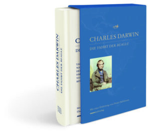 Als Charles Darwin am 27. Dezember 1831 mit der Beagle von Plymouth aus in See stach, hockte er in einer winzigen Achterkajüte, die bis unter die Decke voll gestopft war mit Probenbehältern, Chemikalien, Seziergerät, Mikroskop, Geologenhammer und Büchern. Darwin war damals gerade 22 Jahre alt: ein begeisterter Sammler von Käfern mit einem leidenschaftlichen Interesse für die Naturwissenschaften, der ein bisschen Medizin und Theologie studiert hatte und ansonsten noch recht unschlüssig war, was er mit seinem Leben anstellen sollte. Innerhalb von fünf Jahren umrundete Darwin die Welt, studierte die Natur der Kapverdischen Inseln, die Ureinwohner Feuerlands, buddelte in Patagonien nach Fossilien und stieß auf fast jeder Galápagosinsel auf eine andere Finkenpopulation. Am Ende seiner Reise hatte Darwin schließlich 1529 Spezies in Spiritus eingelegt und 3907 Häute, Knochen und andere Fundstücke etikettiert. Vor allem aber kam er mit einer Idee zurück, mit der er später die größte intellektuelle Revolution anzettelte, die die Menschheit je erfahren hat. Darwins Bericht von seiner Fahrt mit der Beagle ist nicht nur das wichtigste Reisebuch der Weltliteratur, sondern auch die abenteuerliche Chronik der Wanderjahre eines jungen Mannes, der die Welt erst bereiste, um sie dann zu verändern. 'Eine Abenteuergeschichte, ein Reisebericht, eine Geschichte von der Geburt der modernen Biologie, und vor allem: brillant geschriebene Literatur.' Aus der Einleitung von Daniel Kehlmann