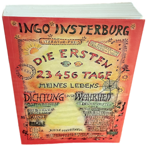 7 Teile Erinnerungen, anschließend: 35 Märchen. Das Bühnen-Programm "KUNST& MÜLL". 15 Denkschriften über die Vor- und Nachteile bestimmter Musik-Instrumente bezüglich des Erlernens und Handhabens im täglichen Gebrauche und der Zukunftsaussichten derselben im Berufe oder zur persönlichen Erbauung, gedacht als Empfehlung. Lieder aus "KUNST & MÜLL". 16 farbige Kunst-Drucke. Viele Zeichnungen und handschriftliche Musik-Noten. Ur-Alte Fotos. Die Memoiren beleuchten einige bislang weniger bekannte Seiten aus dem bewegten Leben des Autors näher (etwa gemeinsame Jahre mit Klaus Kinski), spannend und kurzweilig zugleich erzählt. Der gepflegte, vielfältige Schreib-Stil in diesem Buche ist Beweis: Keine Mitwirkung eines "Ghostwriters"! Nur selbstgeschriebene Wahrheiten des Berufs-Dichters und Musikers, sowie Instrumenten-Bastlers und Kunstmalers, Schriftstellers und Schaum-Gummi-Schnitzers, Nichtrauchers, Vegetariers und Nicht- Trinkers, Marathon-Läufers und glücklich Unverheirateten. AUTOR: Am 06.04. im vergangenem Jahrhundert in Insterburg-Ostpreußen geboren, Flucht mit Fahrrad, Geige, Pinsel u. Farben über Zschopau, Bernburg nach Berlin-W, Abitur in Bernburg, Abitur in Westberlin, Studium der Kunstpädagogik an der HfBK Berlin, erste Gitarren-Soloplatte, tourt im Duo mit Klaus Kinski (als "Guitar Ingo"), erfolglose Ehe, unzählige Liebesabenteuer die sich im Lied "Ich liebte ein Mädchen." niederschlagen, Spiritus Rektor der Gruppe INSTERBURG & Co., Tourneen mit etlichen Umbesetzungen, Erkenntnis endlich alt genug zu sein, um alleine weiter zu machen, seit dieser Zeit. hunderte Veranstaltungen, live und im TV. Der König der Kalauer, Spezialist für Liebeslyrik, Virtuose mit Zukunft, geht immer noch auf Tournee !!!