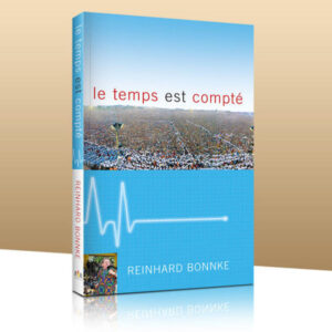 Il y a plus de perdus sur cette planète aujourd’hui que jamais auparavant. Mais nous avons moins de temps que jamais pour les atteindre. Reinhard Bonnke, qui a prêché depuis plus de trente ans un Évangile sans compromis dans toute l’Afrique et dans d’autres parties du monde, est probablement un des évangélistes les plus expérimentés et les plus talentueux que ce monde a connu. Animé de sa passion pour le salut des perdus, Reinhard expose les principes bibliques de l’évangélisation. Des techniques éprouvées et efficaces pour atteindre les perdus sont décrites avec précision et simplicité. Vous serez enseignés, encouragés et inspirés pour relever le défi d’être un témoin de Christ pour vos voisins, pour vos amis et pour le monde. Ces principes mis en œuvre dans les campagnes d’évangélisation de Reinhard Bonnke produisent des résultats probants. En trois ans, après avoir prêché devant 31 millions de personnes, plus de 20 millions d’entre elles ont pris la décision d’accepter Christ comme leur Sauveur et ont été ajoutés au Royaume de Dieu et dans les églises locales.