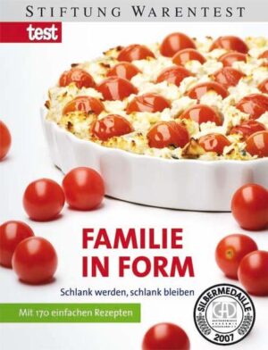 Gesundes Essen beginnt zu Hause. Falsche Ernährung und zu wenig Bewegung: Deshalb ist fast jedes fünfte Kind und jeder dritte Jugendliche in Deutschland übergewichtig. Die Stiftung Warentest und Dagmar von Cramm - Erfolgsautorin und Präsidiumsmitglied der Deutschen Gesellschaft für Ernährung - wissen Rat. 170 einfache Rezepte, die Kindern und Eltern schmecken, machen es möglich: Sie sind nach neuesten Erkenntnissen zusammengestellt, so dass sie satt, aber nicht dick machen. Alle Zutaten gibt es im Supermarkt. Das Kochen geht ganz fix - der Abwasch bleibt klein. Doch Essen ist nicht alles: Am Anfang steht die Selbsterkenntnis. Vier Tests helfen der Familie ihre persönlichen Knackpunkte zu finden. Dazu gibt es die wichtigsten Infos über Ernährung, Lebensmittel, Bewegung, Stress und Genuss kompakt und verständlich zusammengefasst. So kommt die ganze Familie gesund und lecker zum Wunschgewicht.