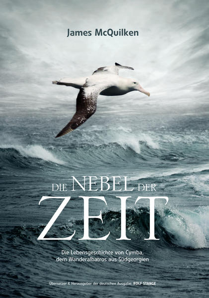 Die Welt der Wanderalbatrosse ist der Südozean, der sich rings um die Antarktis erstreckt. Ihre Heimat haben sie auf abgelegenen Inseln wie Südgeorgien, der Prinz Edward Insel oder der Macquarie Insel. 'Die Nebel der Zeit' bietet eine lebendige, spannende und mitunter leidenschaftliche Schilderung des Lebens eines Wanderalbatrosses. Es geht um die großen Themen des Lebens, um Geburt und Tod, um Familie, Beziehung und Einsamkeit.Und es geht auch darum, dass Albatrosse dem Schicksal der Ausrottung entgegengehen, wenn wir nicht wirksam dagegen vorgehen. 'Die Nebel der Zeit' schildert eindringlich und mitunter dramatisch die Gefahren, die durch Mensch und Natur drohen.Eine informative Einleitung rundet das Buch mit Hintergründen zu Wanderalbatrossen, zur Region und zu ihren Umweltproblemen ab.Mit dem Kauf dieses Buches unterstützen Sie Projekte des South Georgia Heritage Trust zum Schutz der Seevögel des Süd- lichen Ozeans.