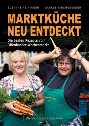 Wer lesen kann, der kann auch kochen! Seit vielen Jahren verkaufen Heidi Jung und Anne Färber selbst produziertes Gemüse auf dem Wochenmarkt in Offenbach am Main - einem der größten und schönsten Märkte im Rhein-Main-Gebiet. Gerne packen die beiden Marktfrauen den Kunden einen selbst geschriebenen Zettel mit dem passenden Rezept für den Einkauf dazu. Ihre Anleitungen brauchen wenig Zeit und bieten tolle Kombinationen von rustikal bis fein - für jeden Tag, aber auch für Gäste und Feste. Aus dieser Zettelsammlung und vielen wieder entdeckten Marktrezepten hat die Journalistin Susanne Reininger ein echtes Markt-Kochbuch entwickelt. Es bietet bezahlbare, pfiffige Anleitungen für Gesundes, Aromatisches und Ungewöhnliches mit Fisch, Fleisch, Geflügel, Salat und Gemüse pur. Süßes fehlt ebenso wenig wie Suppen, Vitaminbomben und Snacks. Die fast 100 Rezepte, die während eines Erntejahres auf dem Feld, dem Offenbacher Markt und in der Küche entstanden sind, hat der Food-Fotograf Markus Kirchgessner in Szene gesetzt. Zudem geben Heidi und Anne praktische Küchentipps: Wie bereitet man Marktfrisches wie Mangold, Pastinaken oder Petersilienwurzeln zu? Wie wird ein Salat schnell und gründlich gewaschen? Woran erkennt man frischen Fisch und gute Wurst? Heidi und Anne erklären mit viel Humor, wie’s richtig geht. Außerdem erzählt das Buch von Offenbacher Originalen, versammelt Rezepte von prominenten Stammkunden und klärt über die größten Marktirrtümer auf. Entdecken auch Sie gemeinsam mit Heidi und Anne die Marktküche neu: Einfacher, aromatischer, gesünder und günstiger geht’s nicht!