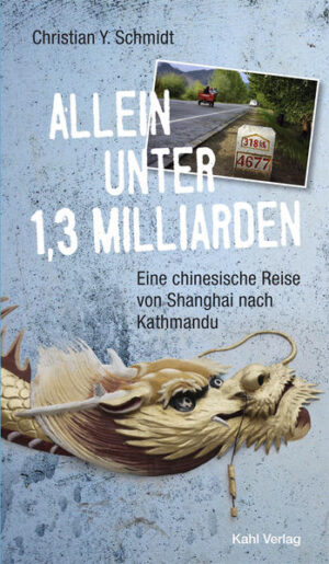 Neuausgabe, erstmals mit Fotos von unterwegs! Um endlich selbst ein echter Chinese zu werden, begibt sich Christian Y. Schmidt, der bereits seit Jahren in Peking lebt, auf eine ungewöhnliche Reise. Er folgt der Nationalstraße 318, auch 'Windknochen Chinas' genannt, die das Riesenreich auf einer Länge von 5.386 Kilometern vom Gelben Meer im Osten bis zu den westlichen Rändern des Himalaya durchschneidet. Der drei Monate lange Trip wird zu einer Zeitreise vom glitzernden 21. Jahrhunderts Shanghais bis nach Tibet, wo Yaks züchtende Nomaden noch halb im Mittelalter leben. Dazwischen besucht der Autor die malerische Wasserstadt Xitang, den gewaltigsten Staudamm aller Zeiten, die mit über 30 Millionen Einwohnern fast weltgrößte Stadt Chongqing, den Potala-Palast in Lhasa und nach zahllosen Tempeln, Klöstern, Punkschuppen und Discos ganz zuletzt das Basecamp am Mount Everest. Christian Y. Schmidt hat einen ebenso spektakulären wie komischen Reisebericht geschrieben, der von der Kritik hoch gelobt wurde und sofort nach Erscheinen auf der Spiegel-Bestseller-Liste stand. Inzwischen gilt das Buch als moderner Klassiker der China-Reiseliteratur.