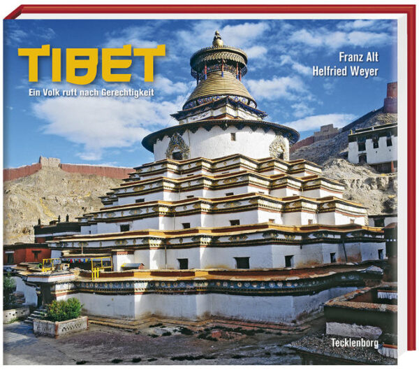 Widerstand des Geistes Seit die chinesische Volks­armee 1950 ihr Land besetzte und der Dalai Lama, der religiöse Führer der Tibeter, nach Indien floh, begehren die Tibeter immer wieder gegen die Fremdherrschaft aus Peking auf. Während der Bestsellerautor Franz Alt hier unbequeme Wahrheiten ausspricht und schockierend vom verges­senen Völkermord auf dem Dach der Welt berichtet, zeigt der Meisterfotograf Helfried Weyer in diesem großartigen Buch das gesamte Tibet zwischen Kailash, Lhasa und dem nord­östlichen Amdo in einzigartigen Großformat­aufnahmen. So ist ein schönes und doch beklemmendes Gesamtbild von dem weiten Land zwischen Himmel und Erde entstanden, in dem James Hilton einst Shangri-La – das Paradies – vermutet hat.