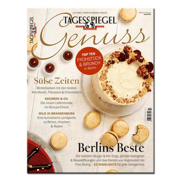 Das Berlin von heute präsentiert sich als lebendige, sich immer wieder neu erfindende Hauptstadt des guten Geschmacks: In keiner anderen deutschen Stadt arbeiten so viele Sterne-Köche, nirgends ist die Restaurantlandschaft so kreativ und dynamisch – und stellt den Genießer vor eine so große Auswahl. Das neue Gourmet-Magazin "Tagesspiegel GENUSS" gibt dem anspruchsvollen Feinschmecker einen Leitfaden durch das kulinarische Berlin. "Tagesspiegel GENUSS" folgt dabei immer der Saison: In seinem Menü, das exklusiv von einem Berliner Spitzenkoch präsentiert wird, in den Empfehlungen der Experten, von Wein über Kochbücher bis hin zu den wichtigsten Veranstaltungen für Feinschmecker. Damit Sie immer auf Höhe der Zeit genießen können.    In der Winter-Ausgabe von Tagesspiegel GENUSS: Mit den besten Konditoren, Patissiers und Chocolatiers der Stadt Berlins Beste: von Burgern und Hot Dogs, von genialen Gastgebern und Neureröffnungen und das Feinsten von Vegetarisch bis Fine Dinig - die 22 Highlights des Jahres der "Genuss"-Redaktion Die neuen Lieferdienste im Genuss-Check Wildküche in Brandenburg - eine kulinarische Landpartie zu Rehen, Hirschen und Hasen Kaviar - alles über das schwarze Gold und wie man Qualität erkennt Geschenke für Genießer - Feines und Pfiffiges für Leib und Seele