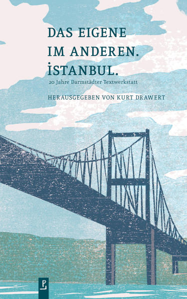 Im Frühjahr 2015 und 2016 verlegte der Herausgeber Kurt Drawert einige seiner Seminare nach Istanbul, um diese geradezu magische wie an Eindrücken reiche Stadt für poetische Reflexionen nutzbar zu machen. ... Damit war der Grundstein des Buches gelegt - Erzählungen und Miniaturen, Gedichte und Reportagen, die in sehr individueller und ästhetisch differenter Herangehensweise auf die Metropole am Bosporus reagieren. Eine Fortsetzung dieser Erfahrungsreisen sollte es auch 2017 geben, mit einer unterdessen veränderten Autorengruppe, wie sie sich in der Regel alle ein bis zwei Jahre durch neue Bewerbungen ergibt. Daraus aber wurde nichts mehr aufgrund der verschärften politischen Lage im Land. Geblieben ist ein Nachdenken darüber, was das Eigene im Anderen grundlegend bedeutet, oder, mehr noch, inwieweit es außerhalb eines Anderen überhaupt existiert. - "Politischer und aktueller als diese ist keine andere Frage, und wenn es darauf auch keine einfachen Antworten gibt, so gibt es doch Spuren in die richtige Richtung. Spuren der Sprache, die zur Wirklichkeit werden, Wirklichkeit, die zur Sprache wird. Nicht mehr und nicht weniger haben wir versucht." (Kurt Drawert)