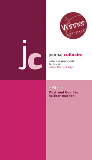 Der Geschmack der Kindheit. Ein durchaus angenehmes, phantasiebeflügelndes Bild: Die liebevoll kochende Oma oder Mutter, das gemeinsame Essen am alten Küchentisch, die kuhwarme Milch, das frisch gebackene, knusprige Brot. Heile Welt eben: Früher war alles besser, zumindest unbeschwerter. Mit „Geschmack der Kindheit“ werden ein Lieblingsgericht oder ein Lebensmittel assoziiert, das wohlige Erinnerungen an die Kindheit aufruft. Etwas weniger romantisch betrachtet werden gelegentlich auch beklemmende Erinnerungen an Speisen wach, die nicht zu den geschätzten zählten. Ab und an wird mit dem Geschmack der Kindheit die Abwesenheit von heute üblichen Hilfsmitteln beim Kochen und Backen verbunden, ein scheinbar einfaches, naturgemäßes Tun, das einen eigenständigen Geschmack hervorzubringen in der Lage ist. Geschmack der Kindheit, das sind ebenso die kräftigen Schwaden, die vor allem beim Kochen von Kohl durch die Wohnung zogen. Es bleibt offen, ob Kinder „früher“ empfindsamer waren oder die kräftigen Düfte durch Anstrengungen der Pflanzenzüchtung und küchentechnische Ausstattungen wie der Dunstabzugshaube limitiert worden sind. Manchmal erinnere ich eine einzigartige Aromenkombination, die ich bis in meine frühen Kindergartentage zurückverfolgen kann: Leberwurst auf dunklem, feinporigem Doppelbackbrot, dazu knackig-saftige, säuerliche Apfelstücke mit grüner Schale. Für den Bruchteil einer Sekunde steht diese Erinnerung mit größtmöglicher Präsenz, wie gerade geschmeckt, im Raum - um sofort wieder zu verblassen. Sie lässt sich weder herbeidenken oder -wünschen, noch ist sie an die tatsächliche Anwesenheit einer oder aller Aromen dieser Kombination gebunden. Schließlich und nicht zuletzt wird der „Geschmack der Kindheit“ herangezogen, um werdende Mütter daran zu erinnern, dass ihre Kinder schon im Fruchtwasser lernen, Aromen zu mögen, die ihre Mütter mit der Nahrung regelmäßig aufnehmen. Wahrscheinlich zählt das Aneignen von Geschmäckern und Düften zu unseren größten Lebenslernleistungen mit einer durchaus soliden Verankerung in unserem Gedächtnis. Über die Funktion hinaus, uns vor Schädlichem zu bewahren, also gutes von schlechtem Essen zu trennen, lernen wir immer neu, was für uns ein Genuss ist und was nicht. Doch diese Art des Lernens wird meist unterschätzt. Nur wenn wir gegen unseren ursprünglichen Widerstand versuchen, etwas „gut schmeckend“ zu finden, rückt dieses Verfahren ins Bewusstsein - um nach erfolgreichem Lernen wieder ins weniger Bewusste abzusinken. Beim Konservieren entstehen und entwickeln sich Aromen, die in der Natur nicht vorkommen. Konserviertes zu genießen bedarf also des geschmacklichen Lernens. Im Journal Culinaire No. 17 haben wir schon vor vier Jahren die alte und bewährte Konserviertechnik Fermentieren buchstäblich in den Fokus gerückt. Bewegung und Interesse sind seither nicht abgeflaut. Allenthalben wird die Frage nach dem Konservieren gerade von Obst und Gemüse gestellt. Es wird in kreativen privaten wie professionellen Küchen freudig experimentiert. Der immer wieder neu zu entdeckende und zu erarbeitende Reichtum an Aromen und Konsistenzen ist faszinierend. Das Fermentieren ist nur eine von vielen Konserviertechniken. Die damit einhergehenden Veränderungen des Ausgangsmaterials erweitern unser ohnehin weites Spektrum des Essbaren. Es sind anschauliche, praktisch relevante und andauernde Beispiele für Kulturleistungen des Menschen, in denen sich Regionen, Landschaften, ganze Kontinente widerspiegeln.