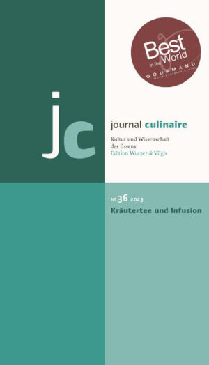 In unserer Familie war das allgegenwärtige Getränk zum gemeinsamen Abendbrot Kräuter- oder Früchtetee. Er war lindgrün von gelegentlich selbst gesammelter Pfefferminze, deutlich rot und etwas säuerlich von Hagebutten und Hibiskus, selten von duftigem Gelb, das die süße Kamille dem heißen Wasser mitgeteilt hatte. Geschmacklich waren alle Varianten sehr zurückhaltend, mehr zart aromatisiert als charaktervoll. Überhaupt waren Getränke zum Essen in der Familie geradezu verpönt. Die morgendliche Milch wurde, wie der alternative Kakao, als Nahrung begriffen. Zum Mittagessen gab es grundsätzlich nichts zu trinken. Über den Tag stand kalter Früchtetee bereit, aber klarer Sprudel (leider mit Zimmertemperatur) stand bei den meisten höher im Kurs. Das änderte sich auch nicht, als meine Mutter dazu überging, die Tees vorsichtig zu süßen. Denn ab Mitte der 1970er Jahre begann bei uns die Holunderepoche. Sie währte mehrere Jahrzehnte. Waschkörbeweise wurden Holunderblüten gesammelt. Die wurden mit reichlich feinsäuberlich in Scheiben geschnittenen Zitronen und genau abgemessenen Mengen Zucker und Wasser einige Zeit unter gelegentlichem Rühren mazeriert. Nach dem Abseihen wurde der leichte Sirup kurz aufgekocht, wobei die aufschwemmenden Holunderpollen abgeschöpft wurden. Auf Flaschen gezogen reichte die Menge über das ganze Jahr. Gelegentlicher Schimmel - die Twist-off-Deckel der Flaschen waren nach vielmaligem Gebrauch eine Schwachstelle - wurde unaufgeregt entfernt. Der singuläre Holunderduft des Sirups war durchaus gewöhnungsbedürftig. Schmackhaft gemacht wurde er uns mit dem Hinweis auf das gesunde Vitamin C der Zitronen. Ein ambitionierter Versuch, aus Holunderblüten mit denselben Zutaten einen spritzigen Sekt zu gewinnen, ging allerdings spektakulär fehl. Nicht wenige Flaschen zerbarsten im Vorratskeller oder entleerten sich eruptiv - selbst beim Versuch, sie mit Vorsicht zu öffnen. Von einem feinen Geschmack waren die wenigen scheinbar gelungenen Exemplare weit entfernt. Wir Kinder durften probieren - was von unserer Seite vor allem von der Aussicht motiviert war, erlaubterweise etwas Alkoholhaltiges zu verkosten. Es blieb bei einem enttäuschenden Versuch. Leckerer waren die Holunderblüten, wenn sie in Pfannkuchenteig ausgebacken wurden. Früchte- und Kräutertees begleiteten uns Heranwachsende auch aushäusig. Legendär die heißen oder lauen Farbwässer in robustem Hotelporzellan, häufiger Krüge denn Kannen, dargeboten morgens wie abends in Sommerlagern oder Tagungshäusern. Abgezapft wurden sie aus monströsen Edelstahl-Tee-töpfen, in denen einzelne Teebeutel vergeblich ihresgleichen suchten. Im einen oder anderen Fall schmeckte das heiße Wasser verdächtig nach den Spülschwaden, die aus der geöffneten Großküchentür in den Speisesaal waberten. Die konturarmen und nicht wirklich positiv stimmenden Infusionserfahrungen der Kindheit und Jugend erfuhren während einer Provencereise eine positive Wendung. Zum Abschluss eines erfreulichen Restaurantbesuchs im pittoresken Cucuron am Luberongebirge orderten wir - es ist nicht mehr zu rekonstruieren, wer oder was uns da geritten hat - zum Abschluss keinen café, sondern eine tisane. Serviert wurde eine Glaskanne mit heißem Wasser - und ein ordentliches Büschel Thymian, eigentlich ein veritabler Zweig. Die schlichte Präsentation wie das markante, würzig-staubig-trockene Aroma des kleinblättrigen Krauts, das sich mit dem zweiten und dritten Tässchen noch verstärkte, war überwältigend und überzeugte uns fortan von in Wasser aufblühender Kräuterkraft. Bei anderer Gelegenheit besuchten wir Thymian in einem seiner natürlichen Habitate. Die kalkigen Spitzen der Dentelles de Montmirail im Département Vaucluse westlich des Mont Ventoux pieksten den unwirklich blauen Himmel der Provence. Hier wachsen mit dem Gigondas die wuchtigsten Rotweine und gleichermaßen die duftigsten süßen Muscats der Provence. Unweit der (damals) ruinösen Kapelle Saint-Hilaire nordwestlich und oberhalb von Beaumes-de-Venise, in den steilen, nur scheinbar unwirtlichen Weinbergen, kündigte der Thymian sich früh mit seinem Duft an. Womöglich wären wir an ihm vorbei-gegangen, so unscheinbar war er. Er war fast eins mit seinem Standort. Erst dachten wir, er sei so grau, weil bestäubt vom ausgedörrten Boden. Wir nahmen das eine oder andere Zweiglein mit, aber auch nach dem Baden behielt er seinen gräulichen Ton. Es war schließlich ein Kaninchengericht, dem der Weinbergthymian sein Parfum zuerst mitteilte. Das ist unvergessen. Die schreiend bunte Vielfalt von Kräuter- und Früchteteemischungen in den Regalen des Lebensmitteleinzelhandels ist bemerkenswert. Grafikdesign und Marketinglyrik treffen sich zur großen Feier. Für jede Tages- und Nachtzeit, jegliche optimistische wie depressive oder allgemein gesundheitliche Befindlichkeit, für jede definierbare soziologische Gruppe gibt es zielgenaue Angebote, meist portioniert zur bequemen Anwendung. Selbstverständlich werden in einem Segment, in dem jeder Bundesbürger statistisch über ein halbes Pfund vertrinkt, das sind etwa 35 Kästchen à 20 Teebeutel, interessante Erträge erwirtschaftet. Geforscht wird nicht nur in Bezug auf Rückstände in den pflanzlichen Rohstoffen und auf sensorisch erfolgreiche Mischungen. Auch in der Verarbeitung der Rohstoffe sind durch Patente geschützte Verfahren entwickelt worden, die neue Anwendungen ermöglichen. Doch darüber Auskunft zu erhalten ist ein eigenes Kapitel. Der Weg für eigene Infusionsversuche jedoch ist kurz und meist erfreulich.