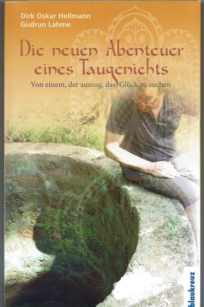 Dirk Hellmann, 1961 geboren, wuchs unter unerträglichen Verhältnissen zusammen mit fünf Geschwistern in einer Arbeiterfamilie auf, aus der er zunächst durch die Ausbildung zum Krankenpfleger zu entrinnen suchte. Gleichzeitig erfassten ihn die letzten Wellen der Hippiebewegung und so strandete er in Goa (Indien). Wie auch viele andere Aussteiger erhoffte er sich, sein Glück zu finden. In diesem Buch beschreibt er seine Suche nach einem alternativen Lebensstil, zeigt den Reiz fernöstlicher Religionen und Kulturen sowie das Experimentieren mit Drogen. Es bleibt nicht aus, dass dieses Abenteuer mit einer Serie von dramatischen Ereignissen und Begegnungen gespickt ist. Ein Höhepunkt seiner Suche ist der Sturz in einen Brunnen, wo ihm das Wasser dann sprichwörtlich bis zum Halse steht..... Nach fast dreijähriger Reise durch Europa, Indien, Pakistan und Nepal kehrte er nach Deutschland zurück. Die letzten 25 Jahre leitet er mit seiner Frau Meike auf einem alten Bauernhof in Bayern eine Lebensgemeinschaft. Sie haben es sich zur Aufgabe gemacht, suchtkranken Männern zu helfen, ihren Weg zurück ins Leben zu finden. Dirk und Meike haben zusammen drei Kinder und auch schon Enkelkinder.