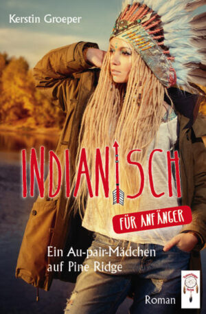 Kaja erfüllt sich nach dem Fachabitur einen Traum: sie geht für ein Jahr nach Amerika. Leider hat sie sich nicht wirklich informiert, wohin die Reise geht, denn sie landet „aus Versehen“ auf einer Indianerreservation. Kaja landet in einer Welt aus Armut und Not. Ihr Arbeitgeber ist zwar ein anerkannter Professor, doch die Frau des Hauses liegt im Koma. Kaja schwankt zwischen dem Drang, sofort wieder abzureisen, und ihrem Pflichtgefühl. Sie ist verantwortlich für einen ganzen Haushalt, Pferde und einen kleinen Jungen, der seine Mama vermisst. Zudem leidet Kaja unter der Einsamkeit. Das Haus des Professors liegt mitten im Nirgendwo und die einzigen Nachbarn scheinen Präriehunde und Klapperschlangen zu sein. Nicht einmal der versprochene Sprachunterricht in Englisch klappt. Stattdessen schreibt sie sich in einen Kurs für eine reichlich seltene Sprache ein. Lakota! Im College verliebt sie sich dann auch in den gutaussehenden Studenten „Sonny“, einen Hoffnungsträger des Stammes. Aber ist die Liebe echt? Immer wieder werden Touristinnen auf der Reservation Opfer von indianischen Männern, die sich als Urenkel von Crazy Horse ausgeben und weiße Frauen nur ausbeuten. Eine exotische Liebesgeschichte vor atemberaubender Kulisse Auserwählt für "Books meets film" beim Münchner Filmfest 2015