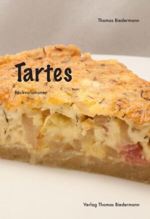 In diesem Backbuch mit vielen Farbfotos erwarten Sie 21 Rezepte zu Tartes. Flache, französische Kuchen. Und zusätzlich zwei Grundrezepte für einen Tarte-Boden. Es gibt verschiedene Möglichkeiten, Tartes zuzubereiten. Wählen Sie aus den Kategorien süße, pikante und süß-pikante Tartes oder Klassiker. Die Backvariationen beschränken sich nicht auf die gewöhnlichen Zutaten, die man für Gebäck oder Kuchen verwendet. Hier wird nicht nur mit Obst, Eiern und Zucker gearbeitet. Sondern auch mit Pudding, Sahne, Käse, Gemüse und Fleisch. Und auch unterschiedlichsten Gewürzen.