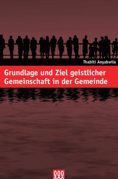 Was ist geistliche Gemeinschaft? Und was ist das Ziel geistlicher Gemeinschaft? Thabiti Anyabwile gibt folgende Definition: Außerhalb biblisch fundierter Gemeinschaft kann es keine gesunde Gemeinde geben, und abseits des Evangeliums kann es keine wirklich biblische Gemeinschaft geben. In diesem ausdrucksstarken Buch, welches durch Predigten entstand, die bereits die eigene Gemeinde des Autors verändern und stärken konnten, vereint der Autor beides, wobei er das Leben der Gemeinde fest mit der Botschaft des Evangeliums verankert. „Wie könnte Kirche funktionieren?“ Oft liegt das Hauptaugenmerk darauf, wie man am effektivsten die Kirchenbänke voll bekommt oder was allen Leuten Spaß machen könnte. Doch wahre geistliche Gemeinschaft ist das Leben Gottes in der Seele des Menschen, persönlich erfahrbar durch Glauben der Wahrheit, gemeinschaftlich geteilt in der Gemeinde und führt zu Freude und Heiligkeit.