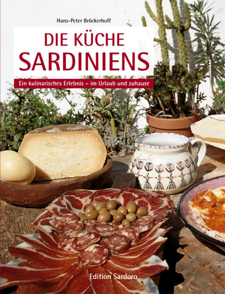 Die traditionelle und immer noch lebendige Küche Sardiniens. Typische Rezepte der Insel - von den Vorspeisen bis zu den vielfältigen Hauptgerichten - und interessante Einblicke in die kulinarische Welt dieses „kleinen Kontinents“ im Mittelmeer. Dieses Buch ist Ergebnis einer langen und intensiven Beschäftigung mit der traditionellen sardischen Küche. Die Rezepte und die zusätzlichen Texte sind aus dem Blickwinkel und der Erfahrung eines Deutschen geschrieben, der nicht nur seine Liebe zur sardischen Küche entdeckt hat, sondern auch das Glück hatte, viele sardische Freunde zu finden, die ihre traditionelle Küche immer noch leben. Dieses Kochbuch ist mehr als nur eine Zusammenstellung von Rezepten. Es ist Ergebnis einer langen und intensiven Beschäftigung mit der traditionellen sardischen Küche. Die Rezepte sind sorgsam ausgewählt. Sie sind besonders typisch und wichtig für die traditionelle Inselküche und zeigen zugleich deren Breite und Vielfalt. Hinzu kommen Texte, die unterschiedliche Einblicke in die kulinarische Welt Sardiniens geben. Die Rezepte sind vom Autor selbst - teils in Sardinien, meist aber zuhause in Deutschland - ausprobiert worden. Viele Gerichte hat der Autor bei Freunden und Bekannten in Sardinien zum ersten Mal gegessen. Andere hat er nach dem Studium von mehr als zwanzig sardischen Kochbüchern ausgewählt, oft nach intensiven Gesprächen mit sardischen Freunden. Die Rezepte werden so beschrieben, dass sie möglichst auch dann zuhause nachgekocht werden können, wenn die eine oder andere Originalzutat dort nicht zu bekommen ist.