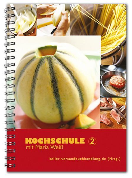 Der zweite Teil der Kochschule von Frau Weiß. Über 100 neue Rezepte. Wie gewöhnt verständlich beschrieben, einfach nachzukochen. Gute, bodenständige Küche. Kapitel: Brot und Brötchen, Kuchen und Torten, Aufstriche, Suppen, Salate und Rohkost, Hauptgerichte, Desserts, Getränke, Dips und Soßen, Weihnachtsgebäck. Alle Rezepte wurden in dem Thermomix® TM31 mehrfach getestet und beinhalten alle notwendigen Angaben wie Temperatur, Geschwindigkeit und Zeit. Gebunden als praktisches Ringbuch. Das Buch lässt sich um 360° umklappen und findet so Platz in jeder Küche. Rezepte sind ohne Fotos.