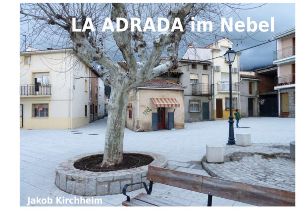 La Adrada, ein Dorf im Gebirge, 100 Kilometer westlich von Madrid, in der Sierra de Gredos, Provinz Avila, zieht seit vielen Jahrzehnten Urlauber vor allem aus dem Großraum Madrid an. Gute Luft, die Berge, Schwimmbäder, mitunter der eigene Garten und diverse Möglichkeiten zur Freizeitgestaltung laden die gestressten Großstadtbewohner dazu ein in den heißen Monaten hier ihre Sommerfrische zu verbringen. Aus dem überschaubaren Dorf mit keinen dreitausend Einwohnern wird zu Ferienzeiten eine dicht bevölkerte Gemeinde in der sich Stadt und Land mischen. Die Bauern und Landbesitzer haben im Lauf der Zeit immer weitere Felder verkauft und zahllosen Kolonien, sogenannten urbanizaciones, also Wohnanlagen Platz gemacht. Früher entstanden neben individuellen und teilweise architektonisch sehr interessanten Häusern, natürlich auch billige Nutzbauten, wie sie seit den sechziger Jahren in ganz Spanien aus dem Boden gestampft wurden. In historischer Hinsicht kontrastierten diese damaligen Neubauten sicherlich mit dem alten Dorfkern, der sich zu Fuße und am Hang des Hügels erstreckt, auf dem seit einiger Zeit die alte Burg wieder auf- oder besser nachgebaut wurde und in der sich ein Museum befindet. Heutzutage erscheinen diese Gebäude dagegen als fester und integraler Bestandteil der Dorf-Struktur. In dem nördlich der Nationalstraße gelegenen Ortsteil wurden schätzungsweise in den siebziger Jahren viele Straßen für die erste Generation der Ferien-Domizile neu gebaut und benannt, oft nach berühmten spanischen Malern und Schriftstellern. Der Bildband zeigt beispielhaft auch einige Werke der Maler und Portraits der Schriftsteller.