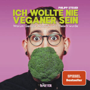 SPIEGEL Ratgeber-Bestseller Essen & Trinken | September 2022 Philipp Steuer wollte nie Veganer sein. Als Kind aß er in Amerika genüsslich Steak zum Frühstück und mit fünfundzwanzig postete er auf Instagram: „Fleisch ist mein Gemüse.“ Bis sich von jetzt auf gleich alles änderte. Heute zeigt er Hunderttausenden Menschen jeden Tag online, wie einfach und simpel vegane Ernährung ohne das Gefühl von Verzicht funktioniert. In diesem Buch schreibt er über die fünf Phasen, Veganer zu werden und gibt Tipps für den veganen Einstieg - gekoppelt mit viel Humor, persönlichen Erlebnissen und ohne erhobenen Zeigefinger. Mit konkreter Anleitung für eine 7-Tage-Vegan-Challenge und vielen Gastbeiträgen anderer bekannter Veganer*innen! Philipp Steuer erreicht über seinen YouTube-Kanal mehr als 220.000 Abonnenten. Damit gehört er zu den meistabonnierten YouTube-Channels mit Fokus auf veganem Essen im deutschsprachigen Raum.