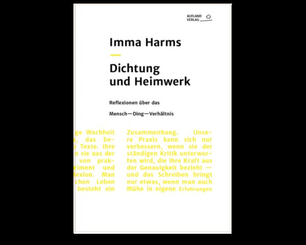 Dass das besinnungslose Wegschmeißen für einen bindungs- und empathiefähigen Menschen nicht gut ist, mag man gewusst haben. Was aber passiert, wenn sich jemand ernsthaft vornimmt, in diesen unvermeidlichen Vorgang Respekt, Sorgfalt und geistige Wachheit zu investieren, das beschreiben diese Texte. Ihre Stärke gewinnen sie aus der Verschränkung von praktischem Experiment und ständiger Reflexion. Man versteht: Zwischen Leben und Schreiben besteht ein Zusammenhang. Unsere Praxis kann sich nur verbessern, wenn sie der ständigen Kritik unterworfen wird, die ihre Kraft aus der Genauigkeit bezieht — und das Schreiben bringt nur etwas, wenn man auch Mühe in eigene Erfahrungen investiert.