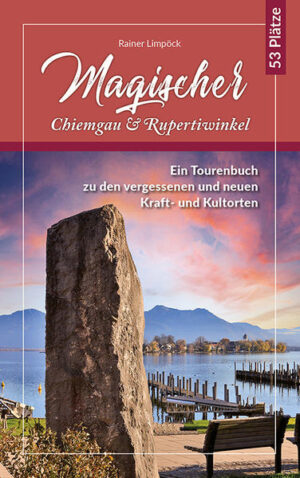 Ein Wanderbuch zu den vergessenen und neuen Kraftund Kultorten im Chiemgau und Rupertiwinkel. 53 Tourenvorschläge in die Gebiete Altenmarkt, Aschau, Bergen, Bernau, Chiemsee, Grabenstätt, Grassau, Höglwörth, Inzell, Kirchanschöring, Laufen, Marquartstein, Piding, Prien, Reichertsham, Rimsting, Ruhpolding, Schleching, Siegsdorf, Teisendorf, Tengling, Traunstein, Traunwalchen, Traunreut, Truchtlaching, Urschalling, Vachendorf und Waging. Mit Übersichtskarte und praktischen QR- Codes zum Scannen ihres Tourenstarts bzw. - ziels. Mit dem vorliegenden Wanderführer erschließt er dem Leser eine Welt voller Magie und Mystik des Chiemgaus und Rupertiwinkels, dessen Energiezentren am und rund um den Chiemsee zu finden sind und von den vom Untersberg ausgehenden Erdenergielinien und Seelenwegen geprägt sind. Im Buch werden Kulte und Rituale beschrieben sowie Tipps dazu gegeben, die einen praktischen Zugang zur Anderswelt vermitteln. Die Orte werden in einem metaphysischen, kosmischen Zusammenhang gestellt und sind nach Schwierigkeitsgrad/Erreichbarkeit gekennzeichnet.