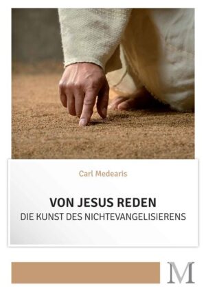 Was schrieb Jesus damals wohl in den Sand? Ausgehend von den heute gängigen Evangelisationsmethoden, könnte man denken, dass es entweder die vier geistlichen Gesetze oder das Bild mit der Brücke waren. Diese eingefahrenen Wege sind vermutlich ein Grund dafür, dass man heute scherzhaft sagt, dass Christen wie Nichtchristen eine Sache gleichermaßen hassen: Evangelisation. Bis auf ein paar motivierte Evangelisten, erzählen die wenigsten Christen regelmäßig von ihrem Glauben. Zu oft stößt man auf wenig Interesse oder endet in fruchtlosen Diskussionen über die Fehler des Christentums. Carl Medearis zeigt einen erfrischenden neuen Weg auf: Mit viel Humor, persönlichen Geschichten und scharfsinnigen Beobachtungen zeigt er, dass es im Gespräch mit anderen nicht darum geht, theologische Richtigkeiten zu erklären oder zu verteidigen, sondern vielmehr darum, einfach von Jesus zu erzählen. Über 400 5-Sterne-Bewertungen des englischen Originals auf amazon.com