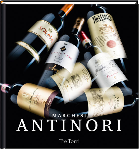 Marchesi Antinori – Die Legende aus der Toskana! Der Name Antinori zählt zu den Bedeutendsten in der internationalen Welt der Weine. Die Geschichte der Marchesi Antinori wird nicht nur als Familiensaga erzählt, sondern auch anhand ihrer historischen Bedeutung für den gesamten italienischen Weinbau. Das Haus Antinori beherrscht die Kunst, große und rare Weine hervorzubringen. Italienische Spitzenweine wie „Solaia“, „Tignanello“ und „Guado al Tasso“ sind Symbole des großen Erfolgs der Antinori-Familie. Das Buch gibt einen Überblick über alle Weingüter von Antinori in und außerhalb Italiens. Die verschiedenen Weinregionen werden bildgewaltig in Szene gesetzt, den wichtigsten Weinen Antinoris widmet sich dieses Buch in ausführlichen Portraits. Dieses zweite Buch in der exklusiven Tre Torri Reihe „Weltbester Weinbau“ setzt neue Maßstäbe in der Weinliteratur und wird Fachleute und Weinliebhaber gleichermaßen begeistern.