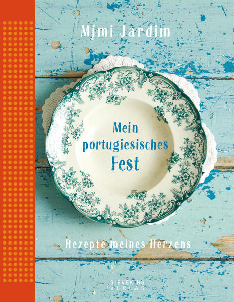 Dieses besonders gestaltete Kochbuch von Mimi Jardim - Altmeisterin der Portugiesisch-Südafrikanischen Küche - ist eine Hommage an ihre kulinarischen Wurzeln. Sie entführt uns mit über 80 Rezepten auf eine feinschmeckerische Entdeckungsreise und taucht mit uns in eine bunte Welt voller Genuss und intensiver Geschmacksrichtungen ein. Das Repertoire von Pregos zu Bolo Rei wird mit kleinen Notizen, Tipps und Geschichten der Köchin bereichert. Besonders ist die Einteilung der verschiedenen Rezepte: »Familie« Lieblingsrezepte der Jardims, »Freude« alle Rezepte, die Mimi Jardim gerne kocht, wenn sie glücklich ist, oder »Entdeckungen«, wenn man mal Lust auf etwas Neues hat u.a. Mit dieser ungewöhnlichen Rezepte-Sammlung, inspiriert von der portugiesischen Küche, kombiniert mit einer feinen südafrikanischen Note, öffnet Jardim uns eine Welt, die nicht nur Portugal-Fans begeistern wird. »Dieses Buch ist ein Tribut an Mimis 50 Jahre Kochen, Lehren, Lieben, Entdecken und Teilen. Es hebt die Geschmäcker und Aromen der portugiesischen Küche hervor und zeigt uns die Art wie Portugiesen kochen - mit ihren Herzen und ihren Seelen, und nicht immer nach den exakten Mengenangaben.« Robbie Brozin