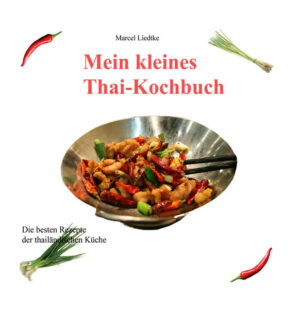 Hühnercurry, Som Tam oder Ente in Tamarindensoße, Garnelen Suppe oder Pad Thai. Sie sind nur einige Beispiele. Absolut authentisch, einfach nachzukochen und meist schnell zubereitet finden Sie über 90 Rezepte der klassischen und traditionellen Thai-Küche, eingeteilt in 11 Kapitel. Von Desserts, Suppen, Reis- und Nudelgerichten bis hin zu Rind- und Schweinefleisch sowie Fisch- und Seafood, Geflügelgerichte und Salate finden Sie die ganze Vielfalt der kulinarischen Küche. Auch Vegetarische Gerichte und Rezepte für Soßen & Pasten haben ihren Platz in diesem Buch. Der Autor dieses Buches bereist Thailand seit sieben Jahren. In dieser Zeit hat er nicht nur das Land kennen gelernt sondern es zu seiner zweiten Heimat gemacht. Er spricht die Landessprache und hat eine enge Verbindung zur Kultur und den Menschen. So ist es nicht verwunderlich, das es fast ausschließlich die thailändische Küche bei ihm gibt. Zudem ist er Autor diverser Reiseführer.