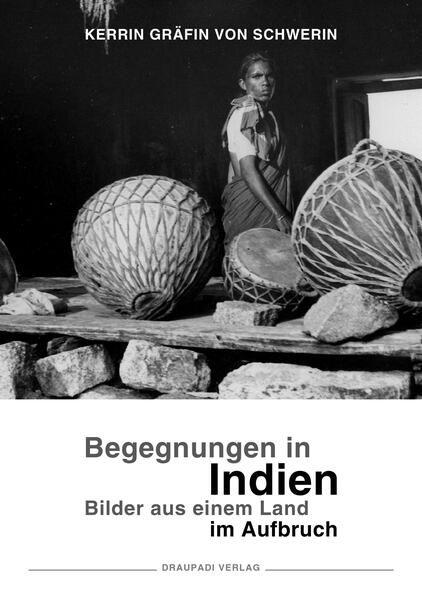 Vor 50 Jahren reiste die Historikerin Kerrin Gräfin von Schwerin erstmals nach Indien. Sie war fasziniert von den so unterschiedlichen Menschen und ihren Lebensbedingungen in den Städten, Dörfern, auf dem Land, ihren Festen und Religionen. All diese Erfahrungen und Begegnungen hielt sie mit ihrer Kamera fest, um die Bilder jetzt erneut zu entdecken.